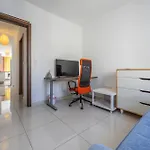 Cosy 2br Sunlit Penthouse With Large Front Terrace - Close To St Julian's, Sliema, & Valletta Apartment *
